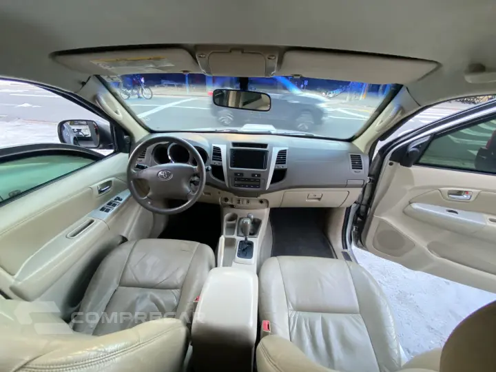 HILUX SW4 3.0 4X4 8V Turbo