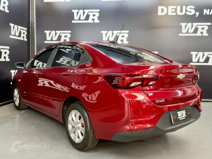 ONIX 1.0 Turbo Plus LT
