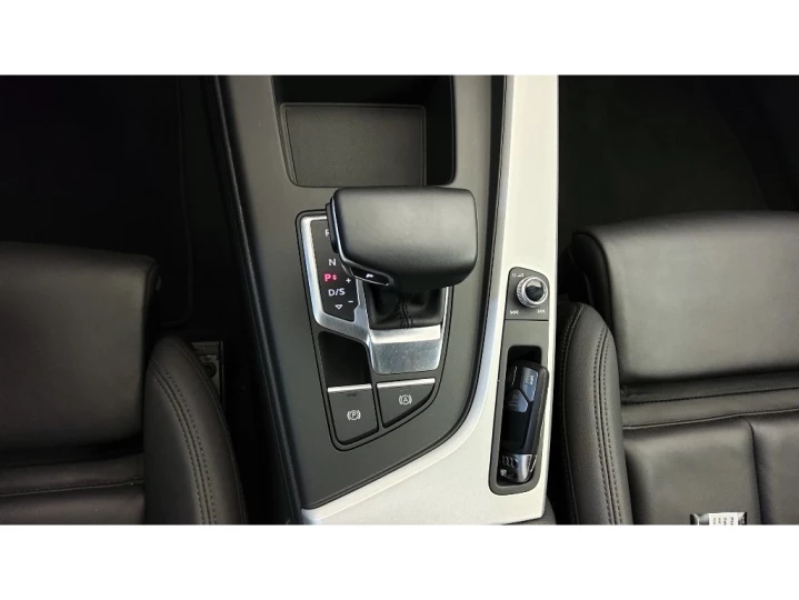 A4 2.0 TFSI GASOLINA PRESTIGE PLUS S TRONIC