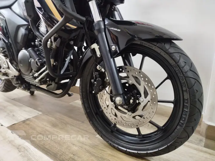 FZ 25 FAZER