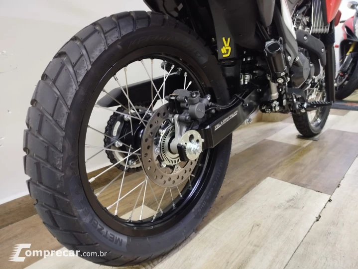 XR 300 Tornado