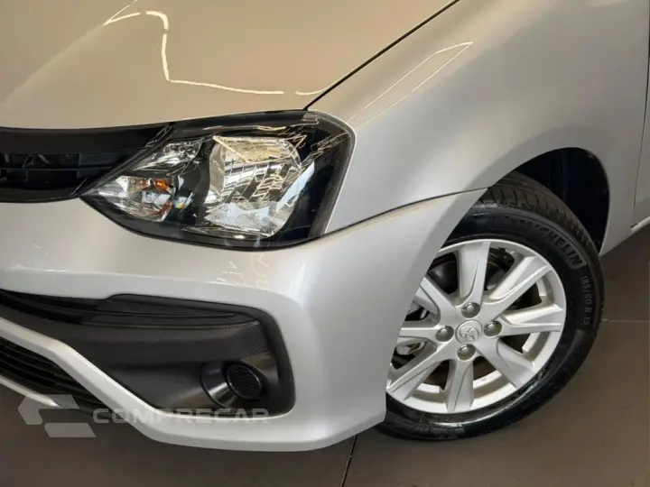 ETIOS 1.5 X PLUS 16V FLEX 4P AUTOMÁTICO