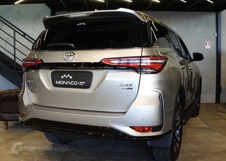 Hilux SW4 2.8 16V 4P SRX PLATINUM 4X4 7 LUGARES TURBO DIESEL