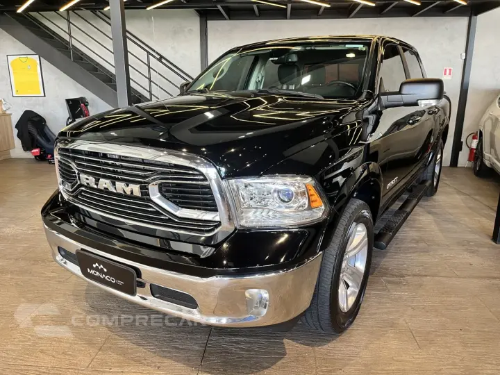 Classic 5.7 V8 32V 4P HEMI LARAMIE AUTOMÁTICO