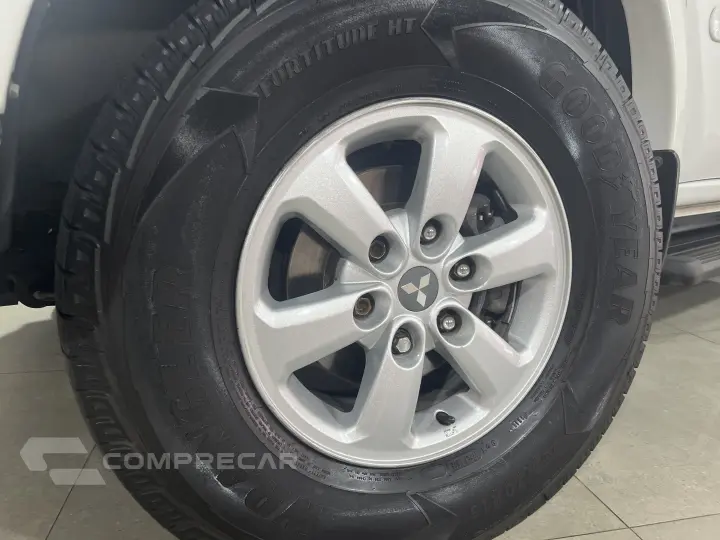 L200 TRITON 3.5 HPE 4X4 CD V6 24V FLEX 4P AUTOMÁTICO
