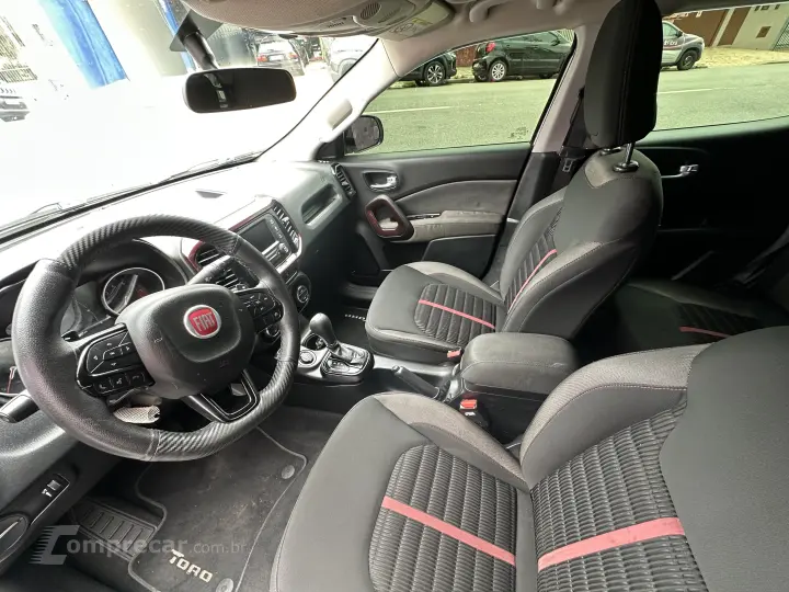 TORO 1.8 16V EVO Freedom AT6