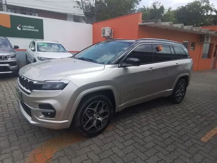 COMMANDER 1.3 T270 TURBO FLEX OVERLAND AT6