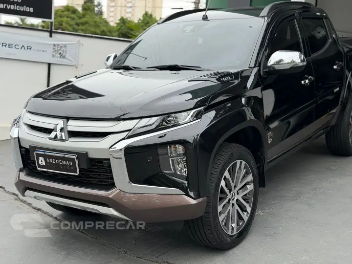 L200 Triton 2.4 16V Turbo Diesel Sport Hpe-S Terra Cd 4P 4X4