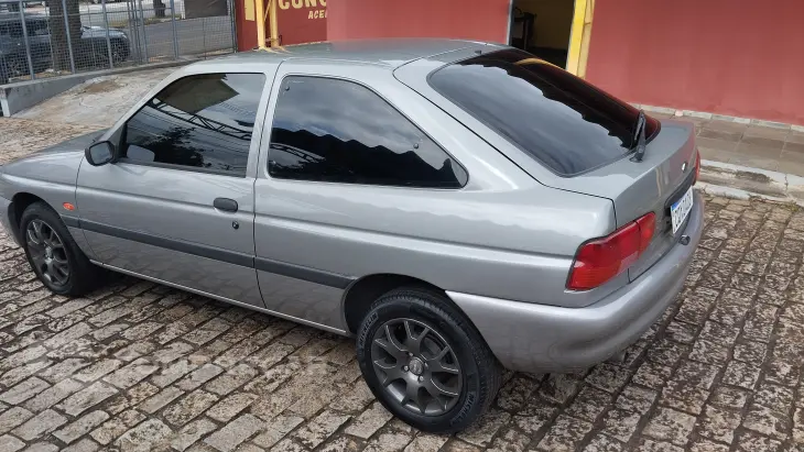 ESCORT GL 1.8