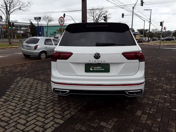 TIGUAN 2.0 300 TSI GASOLINA ALLSPACE R-LINE AUTOMÁTICO