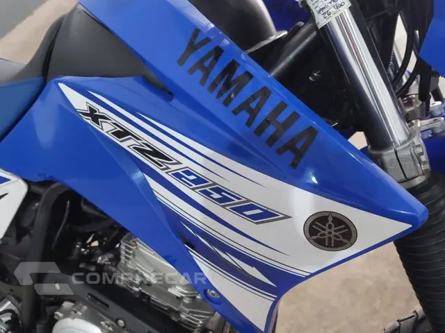 XTZ 250 LANDER - Trail