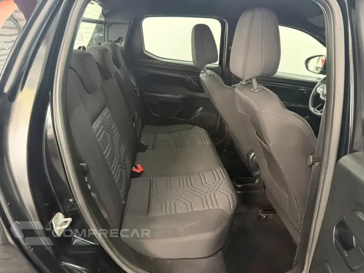 Strada Freedom 1.3 Flex 8V CD