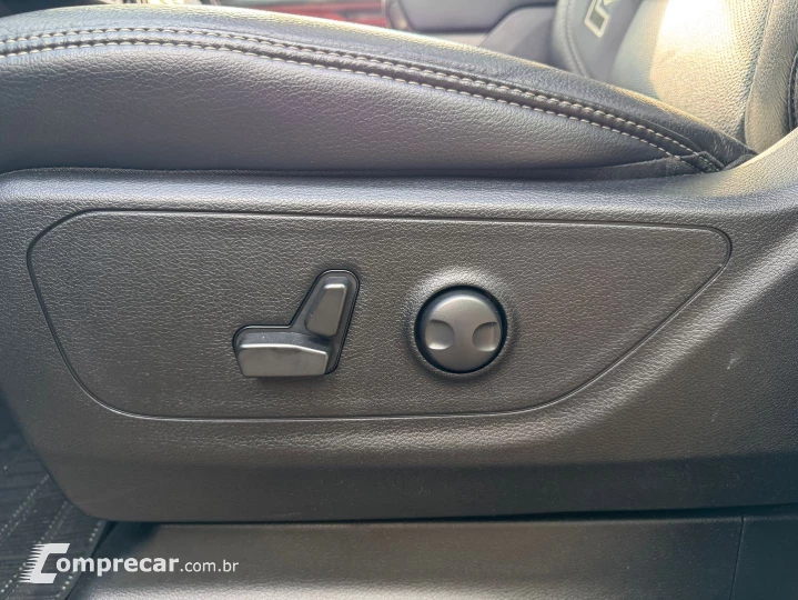 1500 5.7 V8 Gasolina Rebel Cd 4X4 Automático