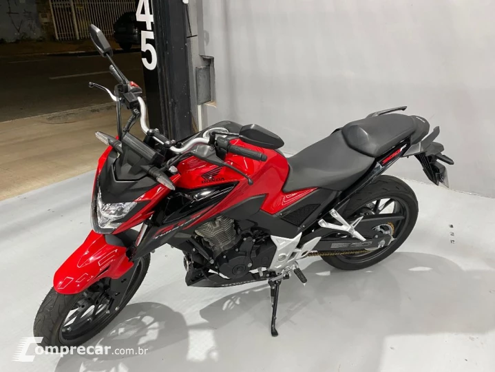 CB 300F Twister Flex