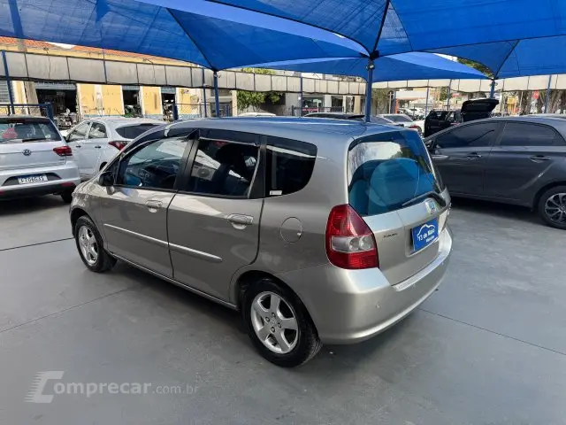 FIT - 1.4 LXL 8V 4P MANUAL