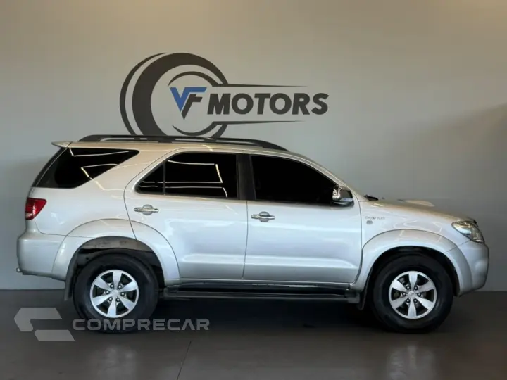 HILUX SW4 3.0 SRV 4X4 16V TURBO INTERCOOLER DIESEL 4P MANUAL