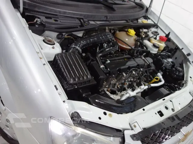 CLASSIC - 1.0 MPFI LS 8V 4P MANUAL