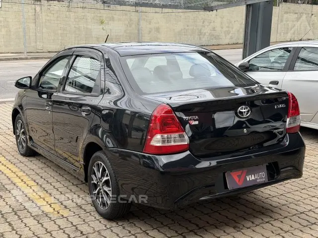 ETIOS SEDAN - 1.5 PLATINUM SEDAN 16V 4P AUTOMÁTICO