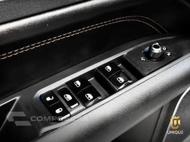 COMPASS - 1.3 T270 TURBO LIMITED AT6