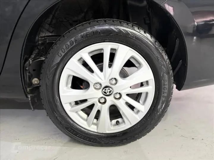 YARIS 1.5 16V Sedan XL