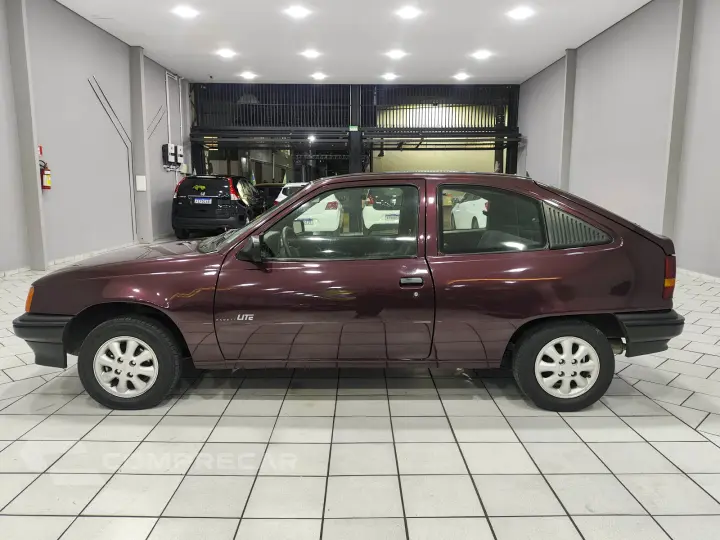 KADETT 1.8 EFI Lite 8V