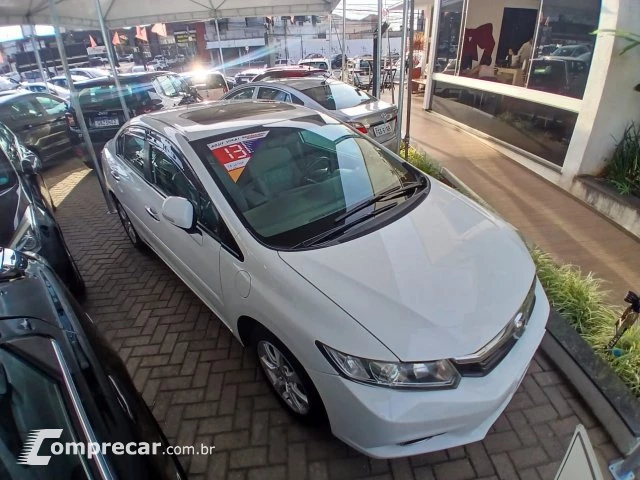 CIVIC - 1.8 EXS 16V 4P AUTOMÁTICO