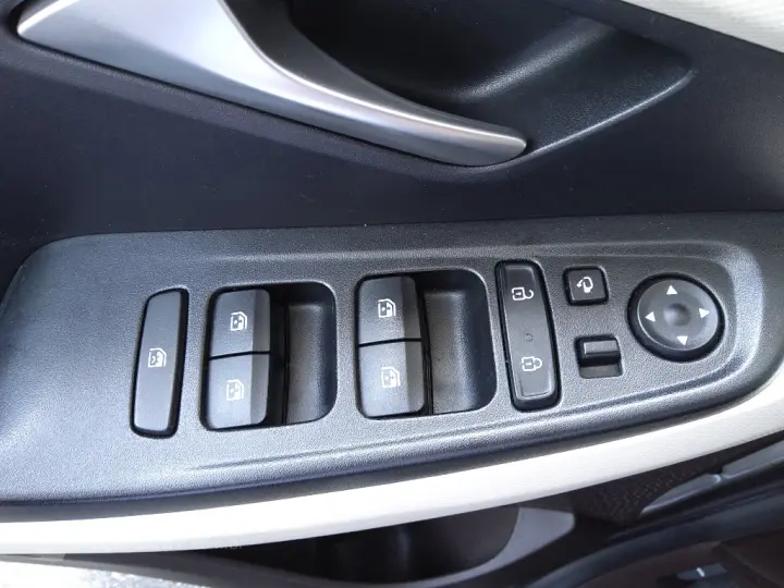 CRETA 2.0 FLEX ULTIMATE AUTOMÁTICO