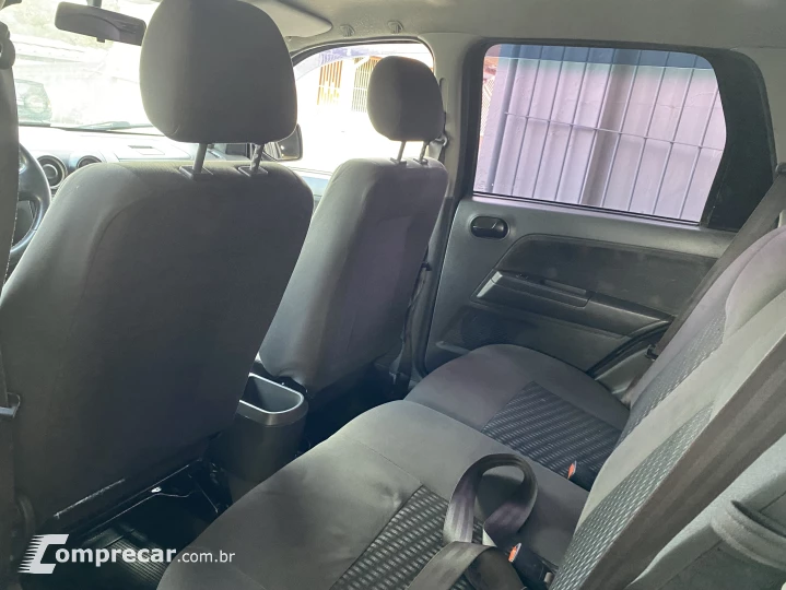 ECOSPORT 1.6 XLS 8V
