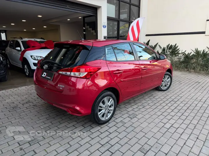 YARIS 1.5 16V XL