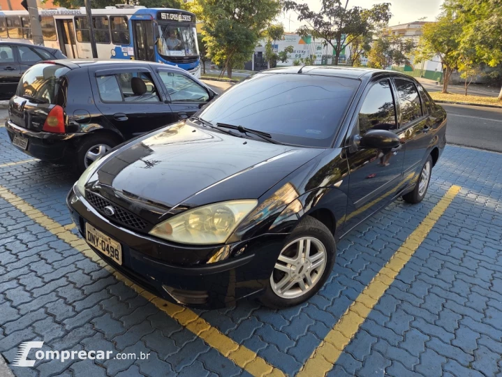 FOCUS 2.0 GLX SEDAN 16V GASOLINA 4P MANUAL