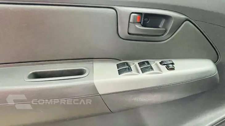 HILUX 2.7 CD SR 4X2