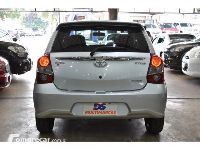 ETIOS HATCH - 1.5 PLATINUM 16V 4P AUTOMÁTICO