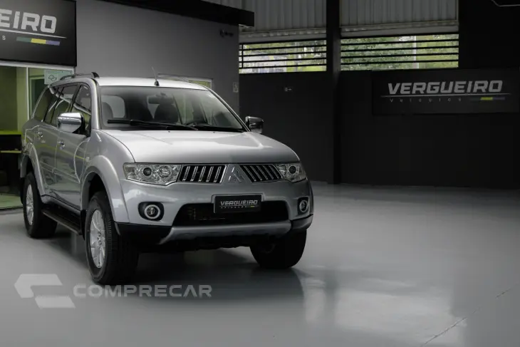 PAJERO DAKAR 3.2 HPE 4X4 7 Lugares 16V Turbo Intercooler
