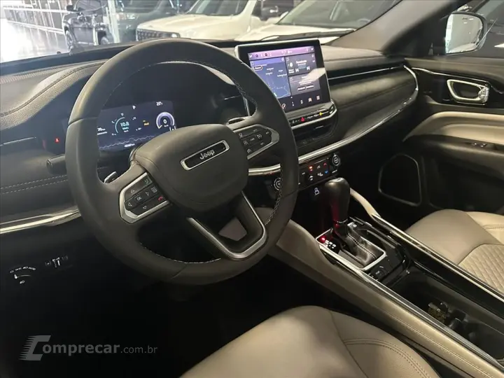 COMMANDER 1.3 T270 TURBO FLEX OVERLAND AT6