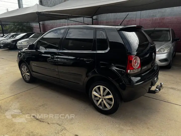 Polo Hatch 1.6 4P SPORTLINE FLEX