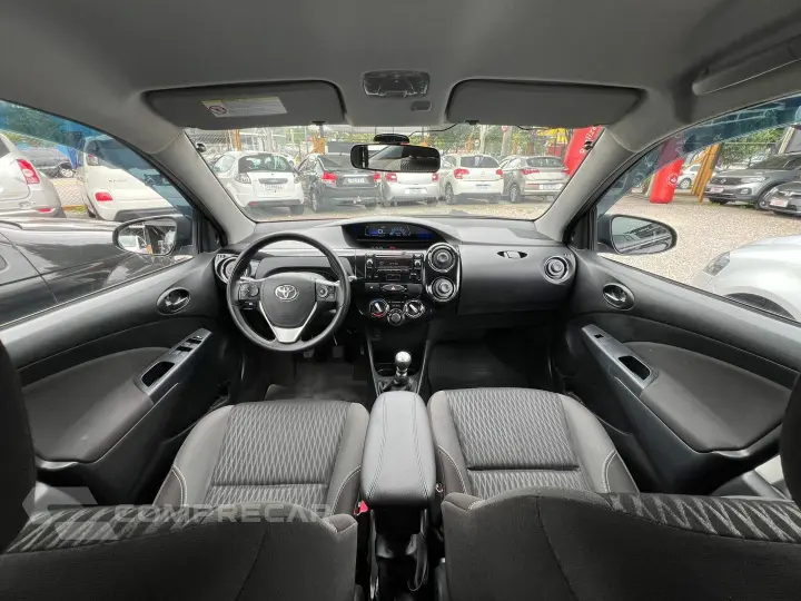 Etios 1.5 X Plus 16V Flex 4P Manual