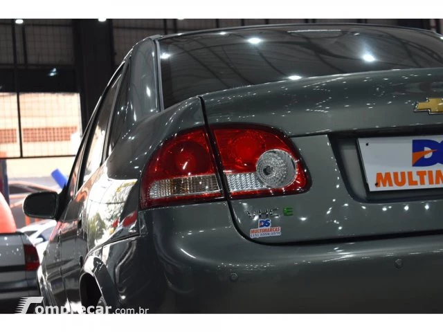 CLASSIC - 1.0 MPFI LS 8V 4P MANUAL
