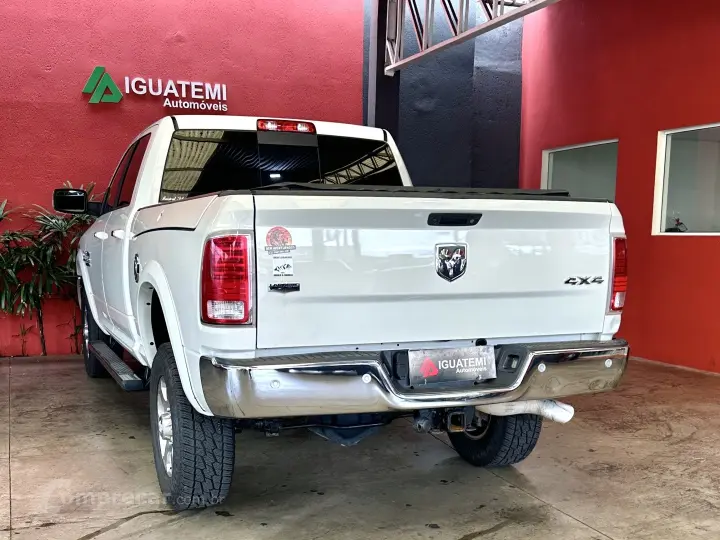 RAM 6.7 2500 LARAMIE 4X4 CD I6 TURBO DIESEL 4P AUTOMÁTICO