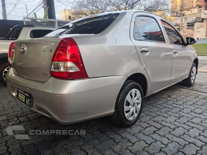 ETIOS 1.5 X SEDAN 16V