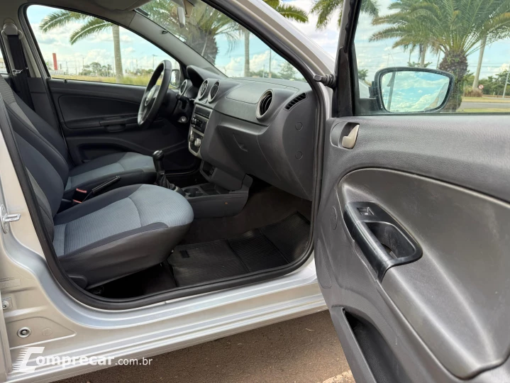 VOYAGE 1.0 12V MPI Totalflex