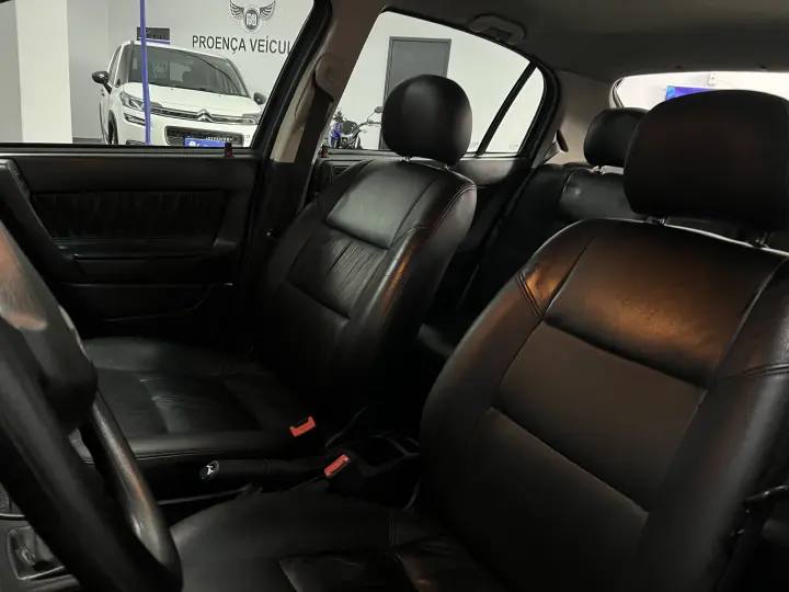 ASTRA 2.0 MPFI Advantage 8V