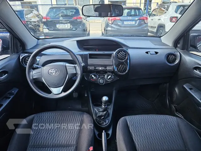 ETIOS HATCH - 1.3 X 16V 4P MANUAL