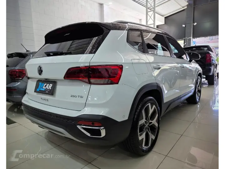 TAOS 1.4 250 TSI TOTAL FLEX HIGHLINE AUTOMÁTICO
