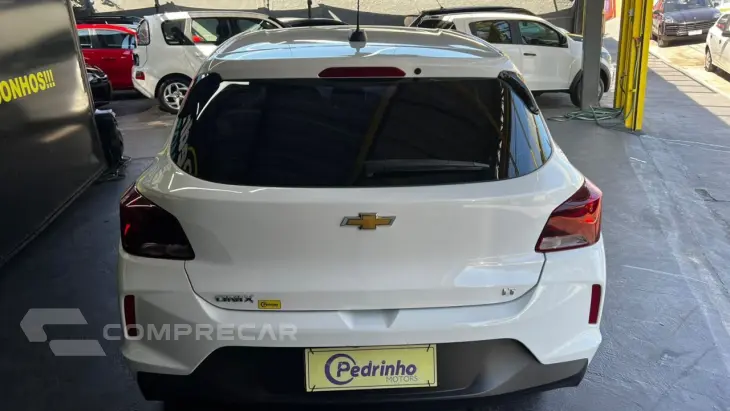 Onix Hatch 1.0 12V 4P FLEX LT