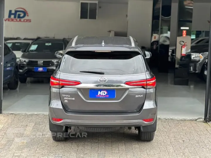 HILUX SWSRXA4FD