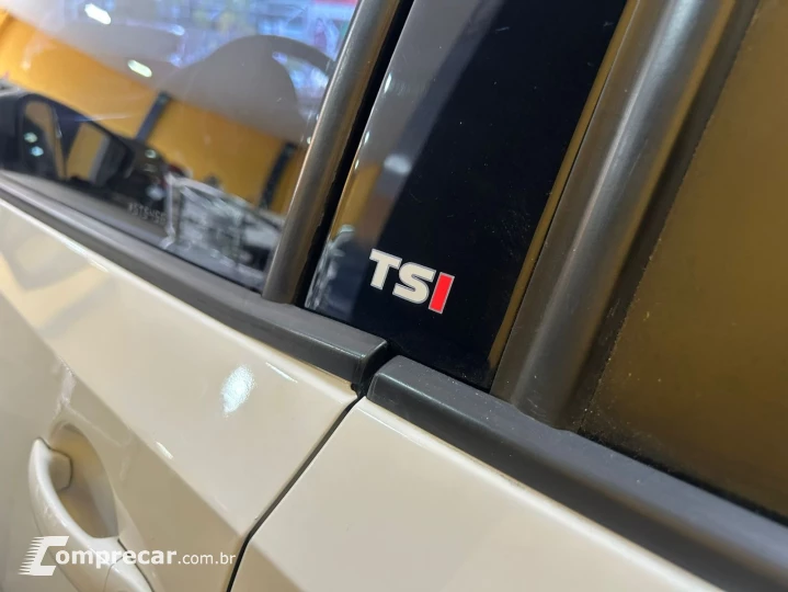 up! cross 1.0 TSI Total Flex 12V 5p