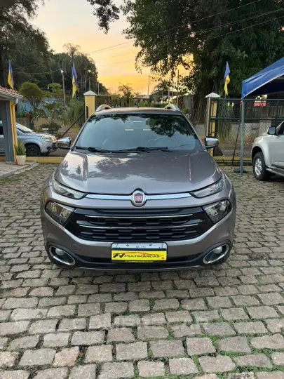 TORO 2.0 16V Turbo Ranch 4WD AT9