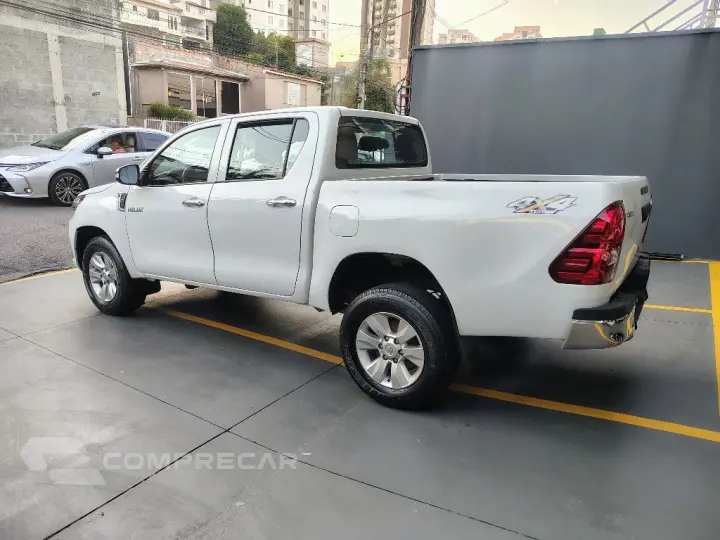 Hilux CD 4x4 2.8 Diesel Mec.