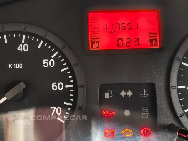 SANDERO - 1.0 AUTHENTIQUE 16V 4P MANUAL