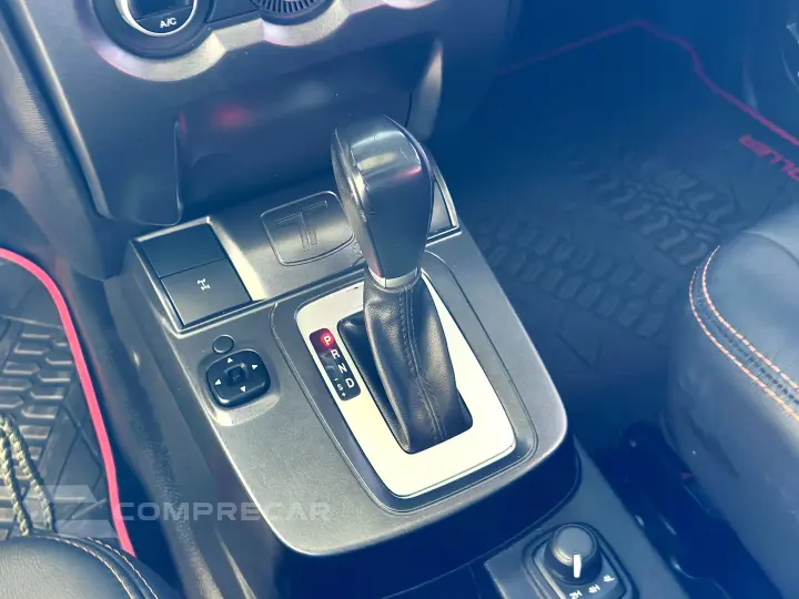 T4 3.2 TGV 4X4 20V TURBO INTERCOOLER DIESEL 2P AUTOMÁTICO